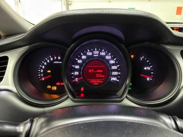 Kia Ceed II Рестайлинг с пробегом 2015 года, цена 990 000 рублей, 184000 км, универсал, Автокод Объявления