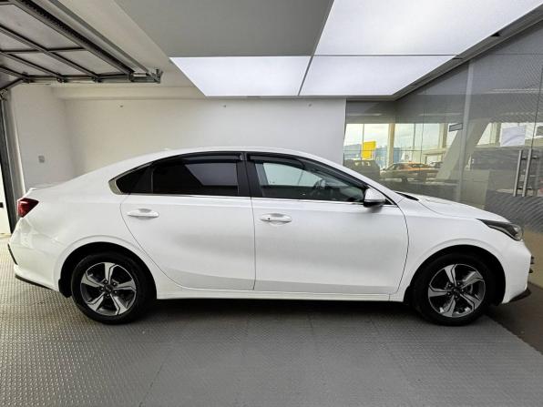 Kia Cerato IV с пробегом 2021 года, цена 2 099 000 рублей, 64900 км, седан, Автокод Объявления