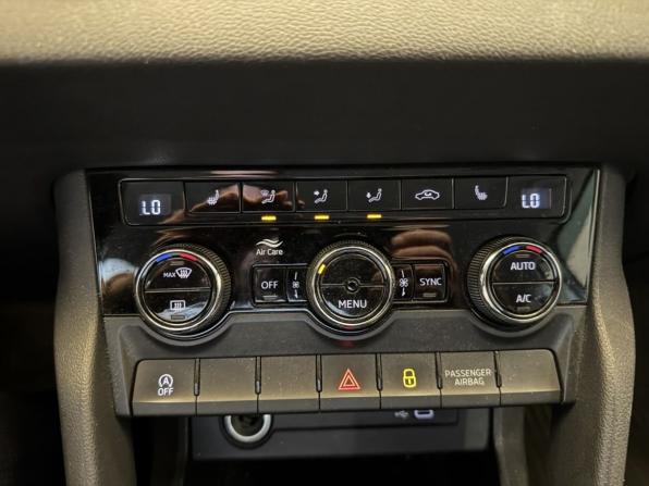 Skoda Karoq I с пробегом 2020 года, цена 2 265 000 рублей, 94764 км, внедорожник, Автокод Объявления