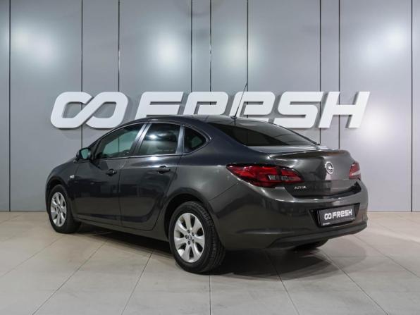 Opel Astra J Рестайлинг с пробегом 2013 года, цена 699 000 рублей, 274589 км, седан, Автокод Объявления