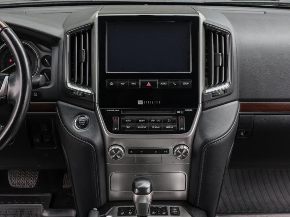Toyota Land Cruiser 200 Series Рестайлинг 2 с пробегом 2018 года, цена 6 650 000 рублей, 162091 км, внедорожник, Автокод Объявления