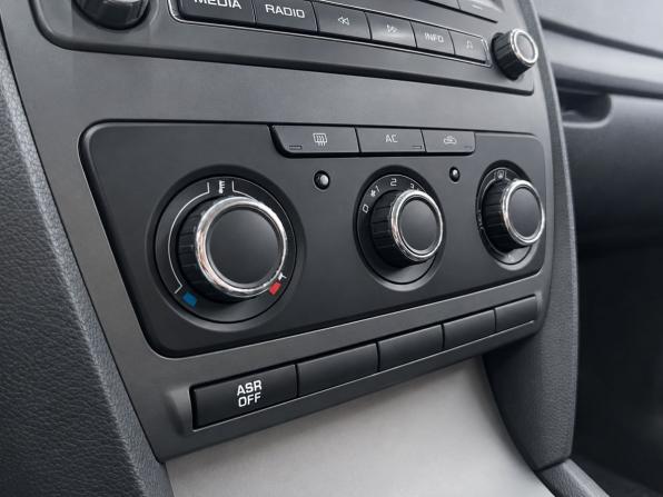 Skoda Octavia II (A5) Рестайлинг с пробегом 2012 года, цена 1 099 000 рублей, 155205 км, лифтбек, Автокод Объявления