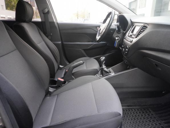 Hyundai Solaris II с пробегом 2018 года, цена 1 263 000 рублей, 127012 км, седан, Автокод Объявления