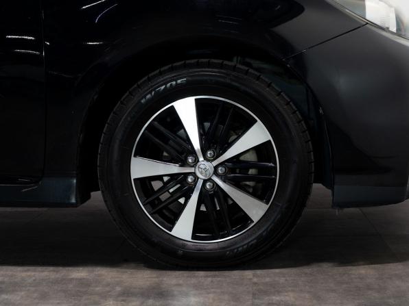 Toyota Wish II Рестайлинг с пробегом 2012 года, цена 1 480 000 рублей, 137425 км, минивэн, Автокод Объявления