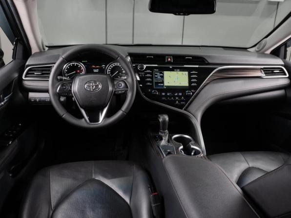 Toyota Camry VIII (XV70) с пробегом 2018 года, цена 2 779 000 рублей, 135312 км, седан, Автокод Объявления