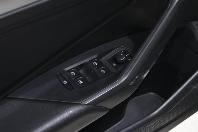Volkswagen Jetta VII с пробегом 2020 года, цена 1 595 000 рублей, 83537 км, седан, Автокод Объявления