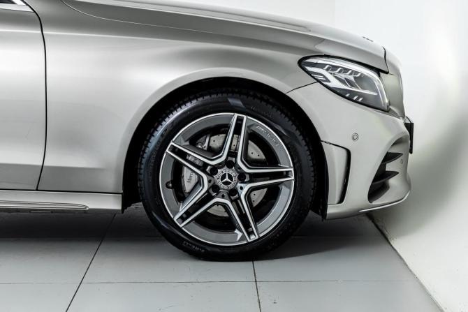 Mercedes-Benz C-Класс IV (W205) Рестайлинг с пробегом 2018 года, цена 3 059 000 рублей, 152000 км, седан, Автокод Объявления
