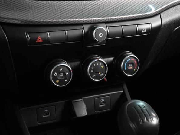 Lada (ВАЗ) Vesta I Рестайлинг (NG) с пробегом 2024 года, цена 1 405 000 рублей, 20989 км, седан, Автокод Объявления