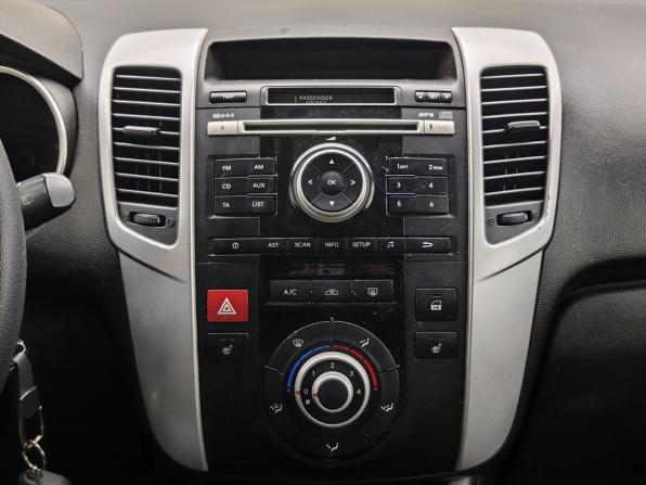 Kia Venga I с пробегом 2012 года, цена 740 000 рублей, 220612 км, компактвэн, Автокод Объявления
