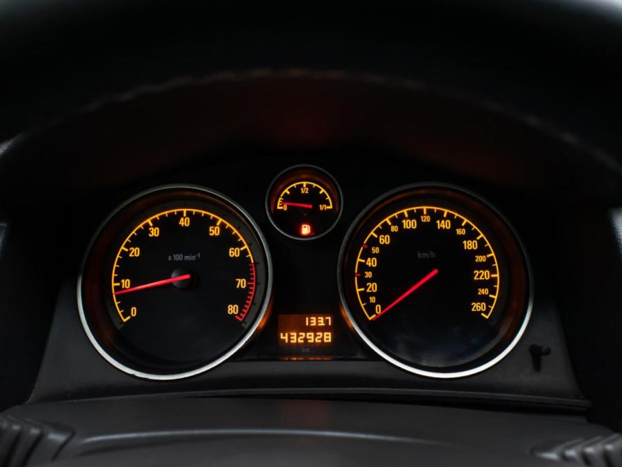Opel Astra H Рестайлинг Москва  - изображение 11