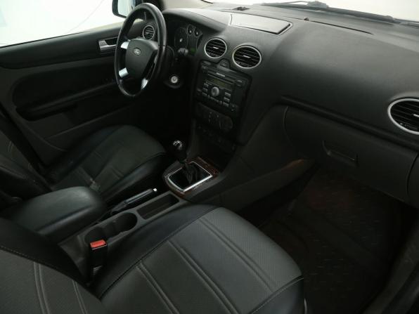 Ford Focus II с пробегом 2006 года, цена 283 000 рублей, 274000 км, хэтчбек, Автокод Объявления