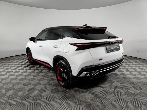 Omoda C5 I с пробегом 2024 года, цена 1 820 000 рублей, 32000 км, внедорожник, Автокод Объявления