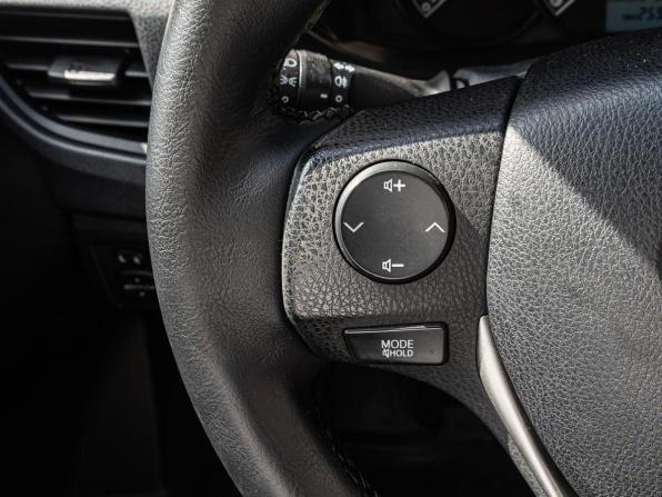 Toyota Corolla XI (E160 E170 E180) с пробегом 2013 года, цена 1 070 000 рублей, 259064 км, седан, Автокод Объявления