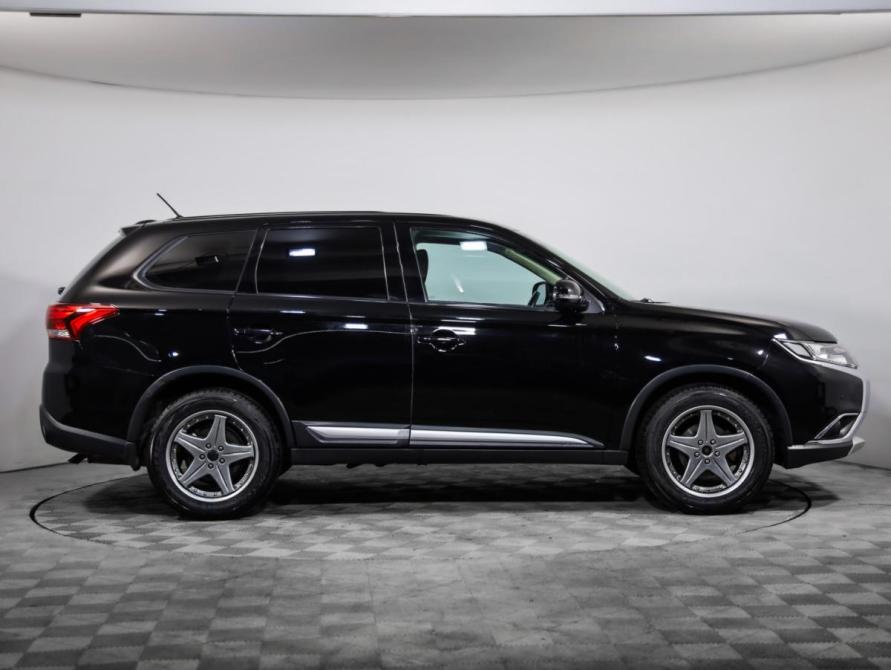 Mitsubishi Outlander III Рестайлинг 2 Санкт-Петербург  - изображение 4