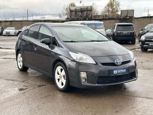 Toyota Prius III (XW30) с пробегом 2011 года, цена 930 000 рублей, 186916 км, лифтбек, Автокод Объявления