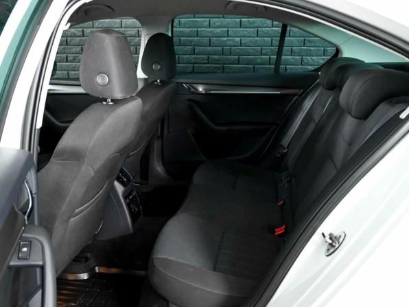 Skoda Octavia III (A7) Рестайлинг с пробегом 2019 года, цена 2 300 000 рублей, 79545 км, лифтбек, Автокод Объявления