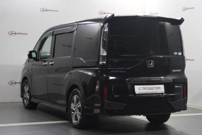 Honda Stepwgn V Рестайлинг с пробегом 2021 года, цена 3 000 000 рублей, 90357 км, минивэн, Автокод Объявления