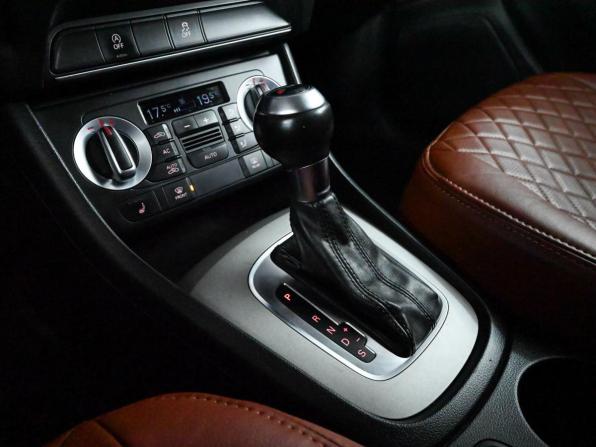 Audi Q3 I (8U) с пробегом 2012 года, цена 1 596 000 рублей, 235255 км, внедорожник, Автокод Объявления