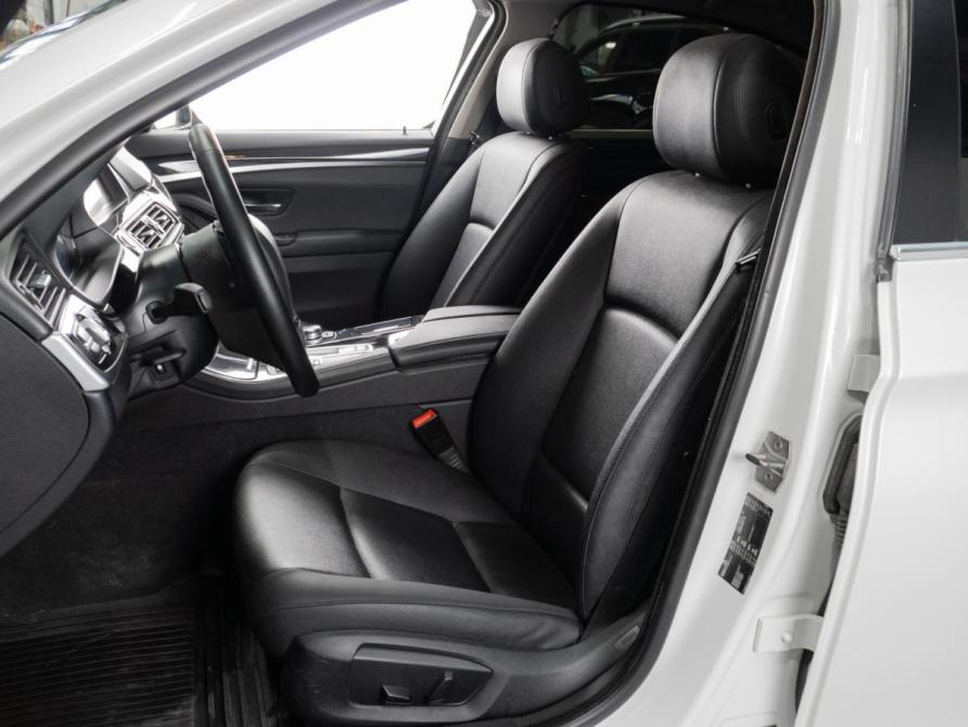 BMW 5 серии VI (F10/F11/F07) Рестайлинг Тюмень  - изображение 10