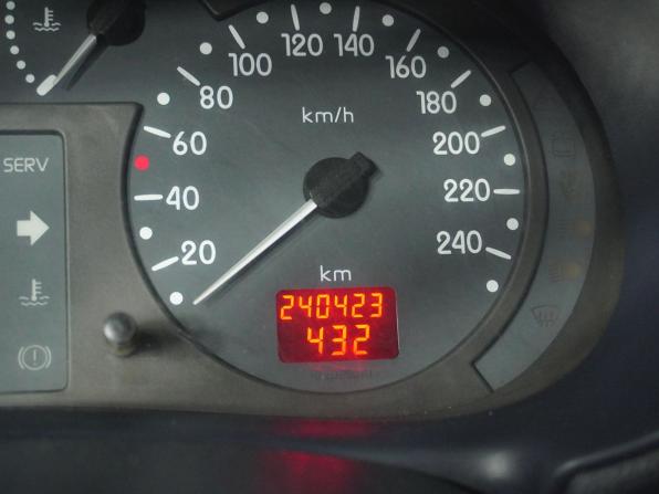 Renault Clio II с пробегом 2001 года, цена 178 000 рублей, 240423 км, седан, Автокод Объявления
