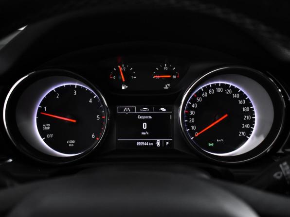 Opel Insignia II с пробегом 2018 года, цена 1 690 000 рублей, 199500 км, лифтбек, Автокод Объявления