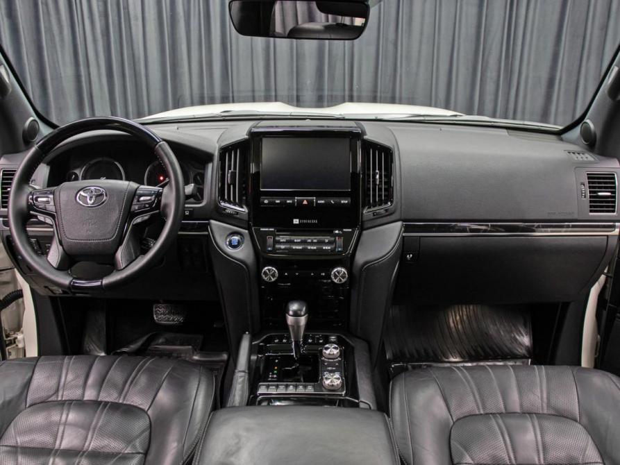 Toyota Land Cruiser 200 Series Рестайлинг 2 Москва  - изображение 14