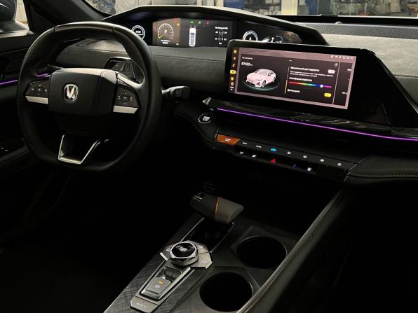 Changan UNI-V I с пробегом 2023 года, цена 2 249 000 рублей, 86950 км, лифтбек, Автокод Объявления