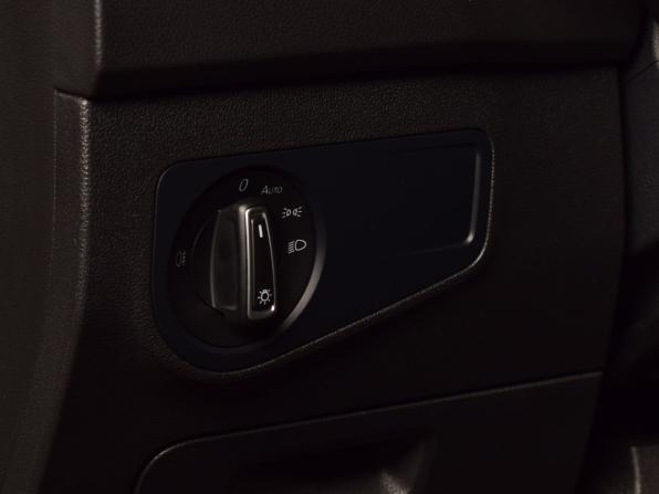 Volkswagen Tiguan II Рестайлинг с пробегом 2021 года, цена 2 585 995 рублей, 35609 км, внедорожник, Автокод Объявления