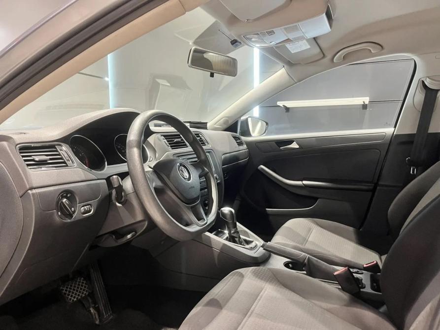 Volkswagen Jetta VI Рестайлинг Новосибирск  - изображение 11
