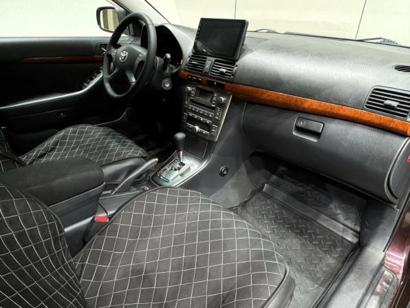 Toyota Avensis II Рестайлинг с пробегом 2008 года, цена 960 000 рублей, 202285 км, седан, Автокод Объявления