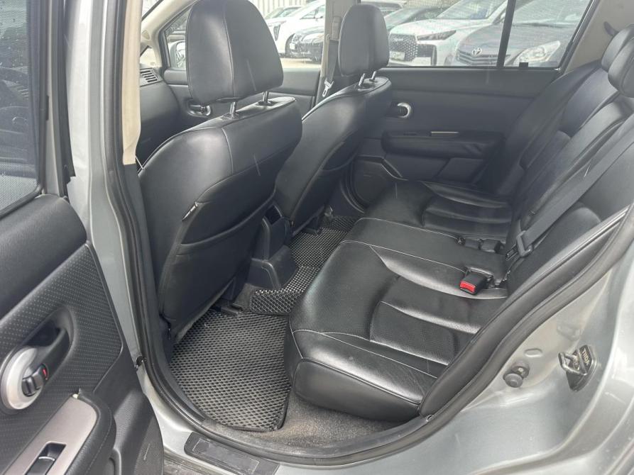 Nissan Tiida I Москва  - изображение 8