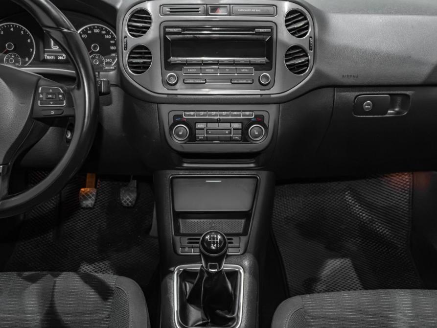 Volkswagen Tiguan I Рестайлинг Екатеринбург  - изображение 18