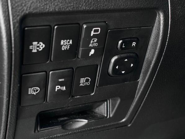 Toyota Land Cruiser 200 Series Рестайлинг 2 с пробегом 2019 года, цена 7 000 000 рублей, 86824 км, внедорожник, Автокод Объявления