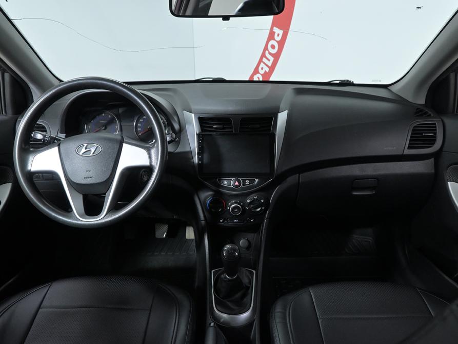 Hyundai Solaris I Москва  - изображение 8