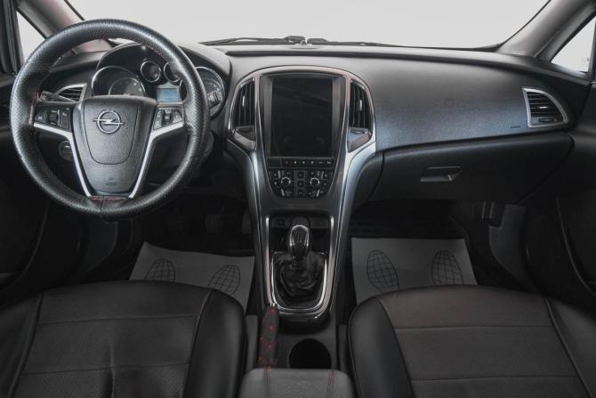 Opel Astra J с пробегом 2011 года, цена 819 000 рублей, 199866 км, хэтчбек, Автокод Объявления