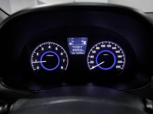 Hyundai Solaris I Рестайлинг с пробегом 2014 года, цена 844 000 рублей, 160000 км, седан, Автокод Объявления