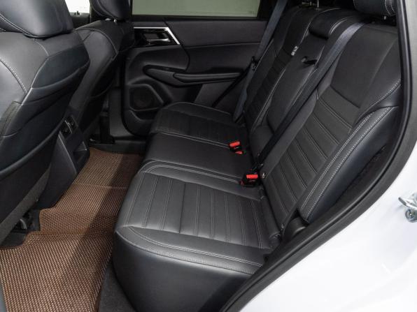 Mitsubishi Outlander IV с пробегом 2023 года, цена 3 600 000 рублей, 45475 км, внедорожник, Автокод Объявления