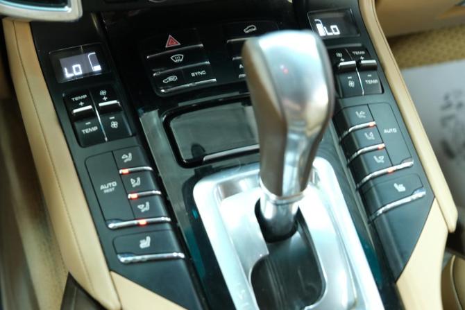 Porsche Cayenne II Рестайлинг (958) с пробегом 2015 года, цена 3 249 000 рублей, 177000 км, внедорожник, Автокод Объявления