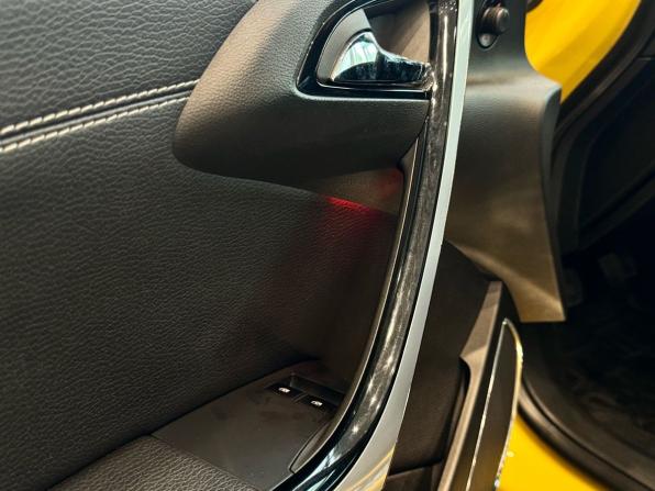Opel Astra J Рестайлинг с пробегом 2013 года, цена 900 000 рублей, 135049 км, хэтчбек, Автокод Объявления