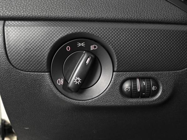 Volkswagen Jetta VI Рестайлинг с пробегом 2015 года, цена 1 025 000 рублей, 58755 км, седан, Автокод Объявления