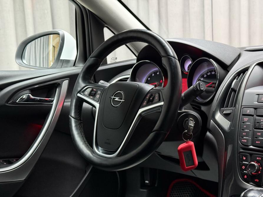 Opel Astra J Рестайлинг Ижевск  - изображение 11