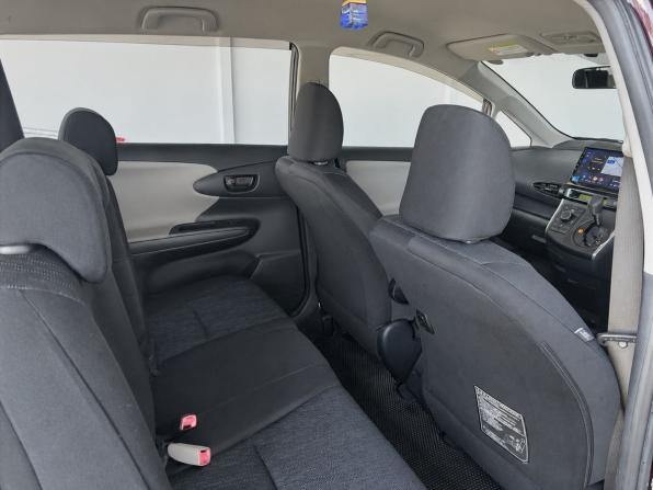 Toyota Wish II Рестайлинг с пробегом 2012 года, цена 1 419 000 рублей, 108786 км, минивэн, Автокод Объявления