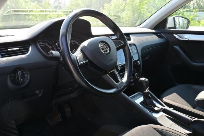 Skoda Octavia III (A7) Рестайлинг с пробегом 2019 года, цена 1 730 000 рублей, 96000 км, лифтбек, Автокод Объявления