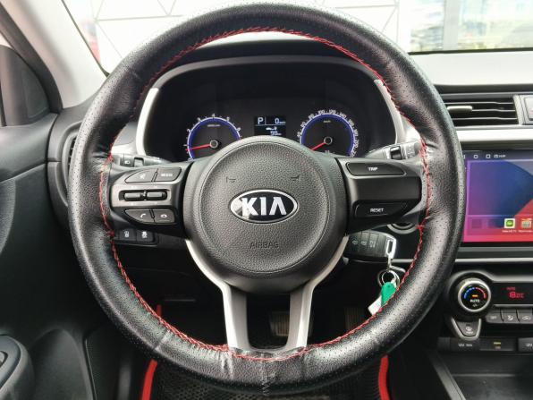 Kia Rio IV Рестайлинг с пробегом 2021 года, цена 1 589 000 рублей, 38185 км, седан, Автокод Объявления