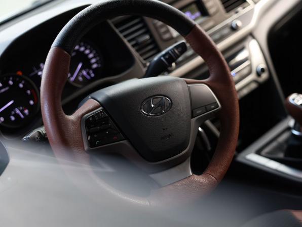 Hyundai Elantra VI (AD) с пробегом 2017 года, цена 1 300 000 рублей, 142299 км, седан, Автокод Объявления