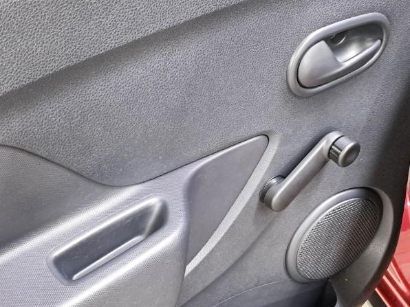Renault Sandero II Рестайлинг с пробегом 2019 года, цена 1 100 000 рублей, 138120 км, хэтчбек, Автокод Объявления
