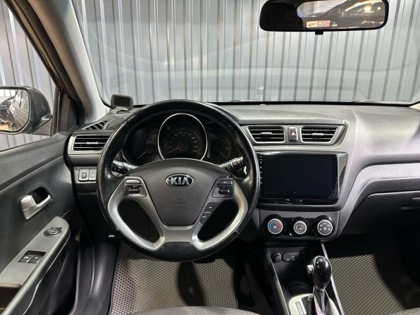 Kia Rio III Рестайлинг с пробегом 2016 года, цена 1 079 900 рублей, 140000 км, хэтчбек, Автокод Объявления