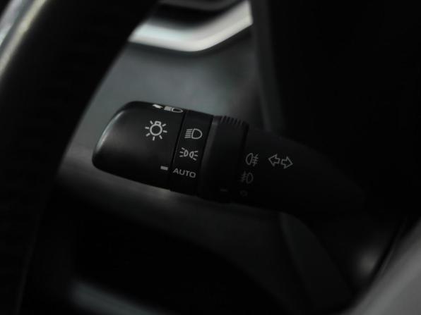 Toyota RAV4 V (XA50) с пробегом 2021 года, цена 3 069 000 рублей, 131629 км, внедорожник, Автокод Объявления
