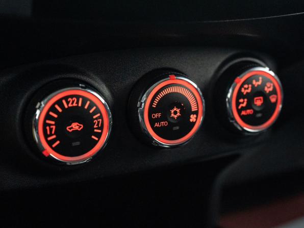 Peugeot 4007 с пробегом 2011 года, цена 1 095 000 рублей, 176150 км, внедорожник, Автокод Объявления