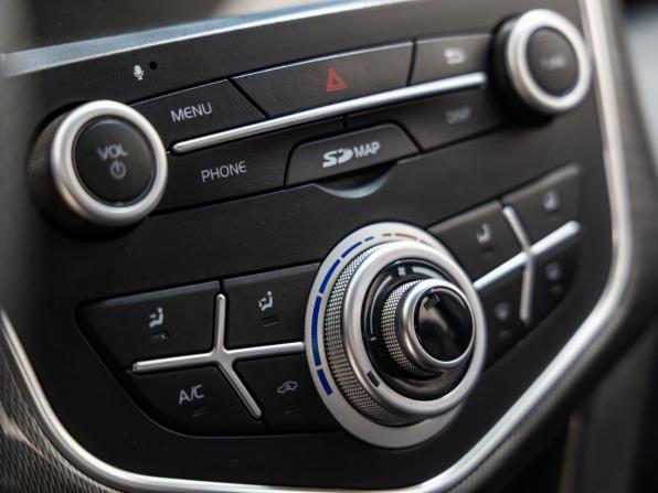 Lifan X60 I Рестайлинг 2 с пробегом 2016 года, цена 788 000 рублей, 116852 км, внедорожник, Автокод Объявления